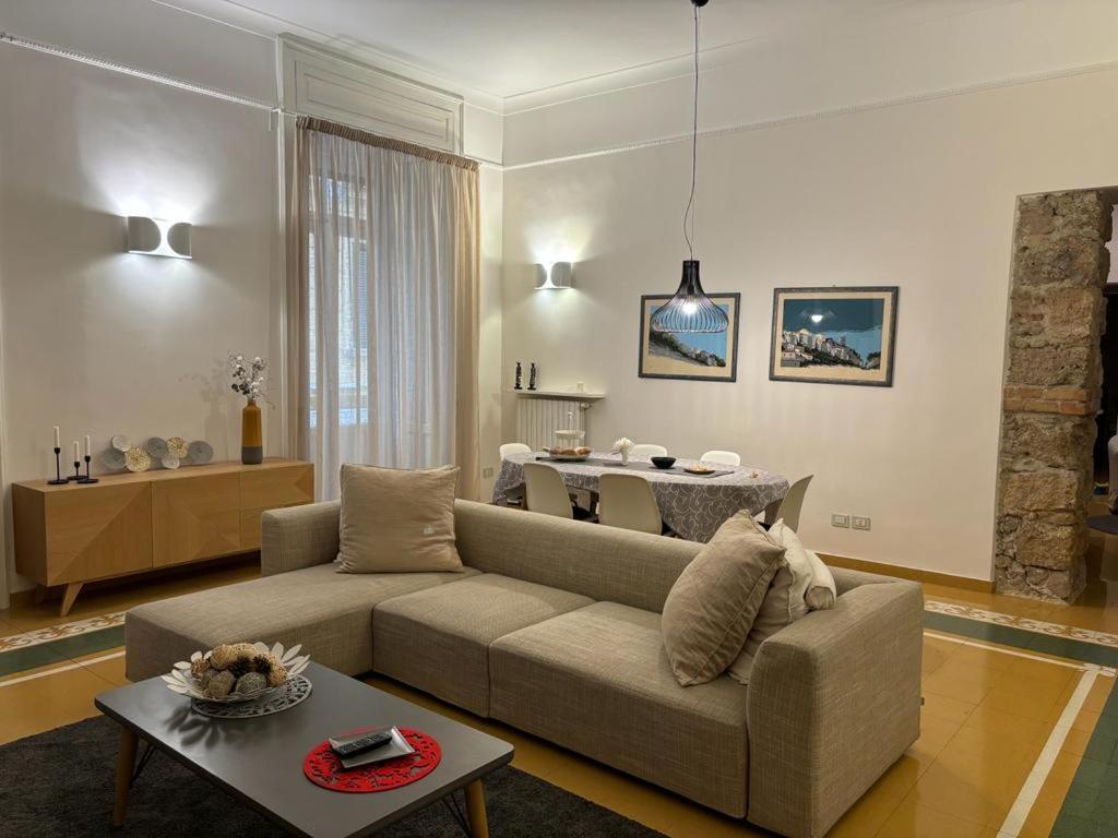 Luxury Manfredi Apartment Salerno Luaran gambar