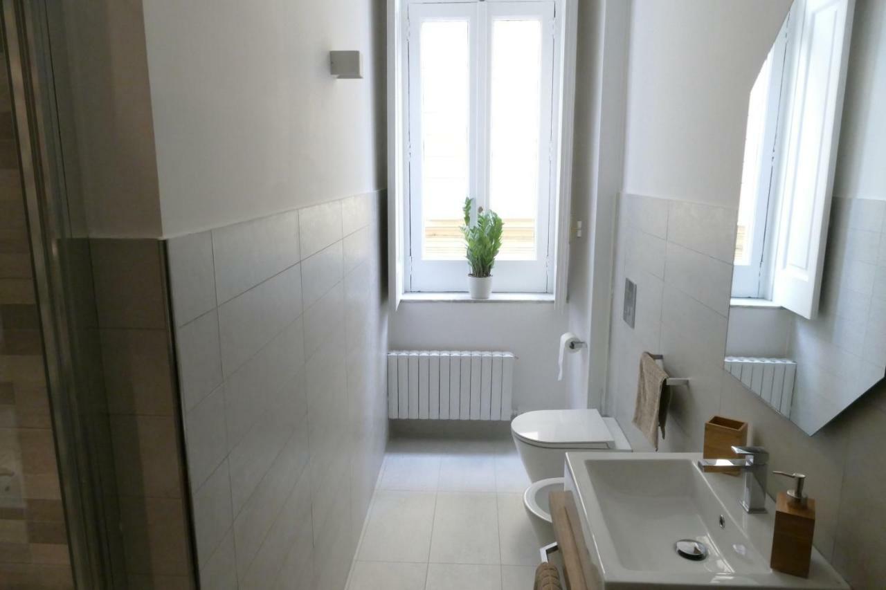 Luxury Manfredi Apartment Salerno Luaran gambar