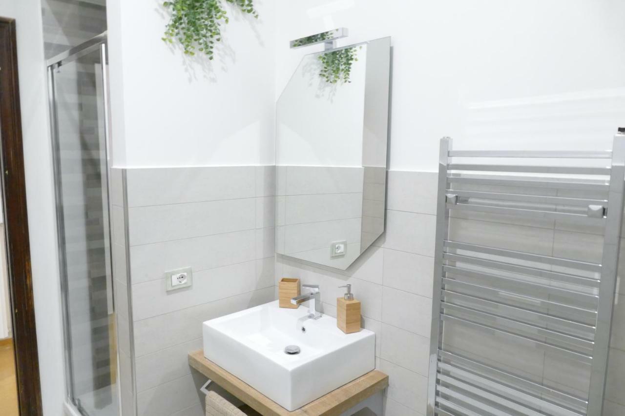 Luxury Manfredi Apartment Salerno Luaran gambar